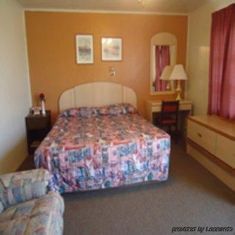 Azure Hills Inn&suites *