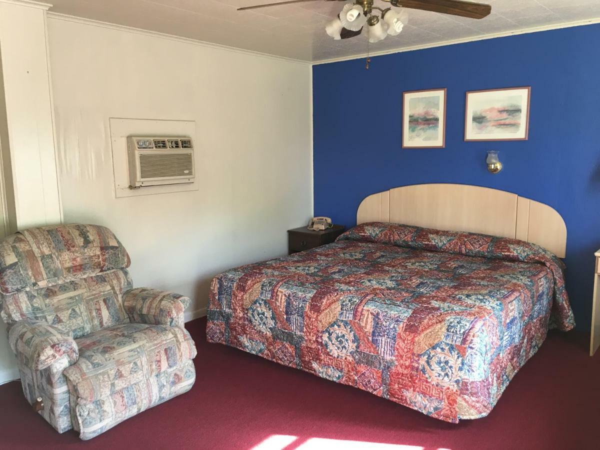 Azure Hills Inn&suites